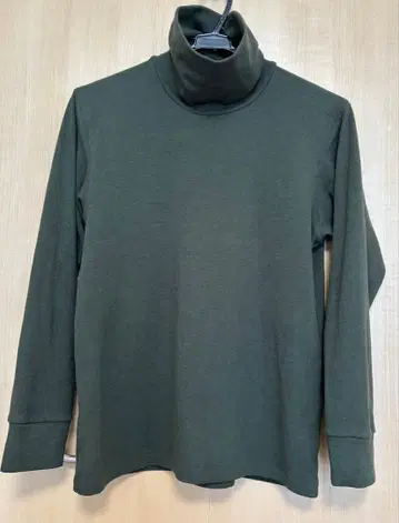 유니클로 히트텍 울트라 웜 초극난 터틀넥 남성용 M