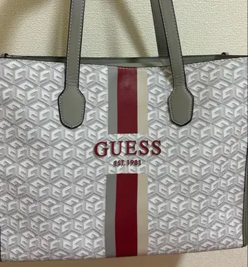 GUESS 토트백