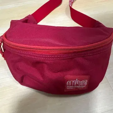 맨하탄 포티지 바디백 레드