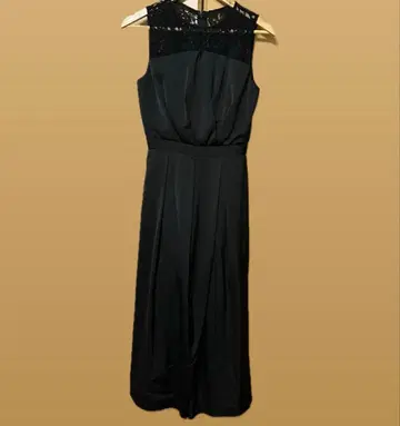 블랙 레이스 장식 슬리브리스 팬츠 드레스