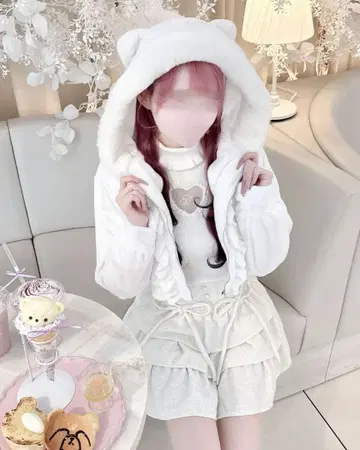 미셸 마카롱 michell macaron 비쥬 달린 복슬복슬 후드티