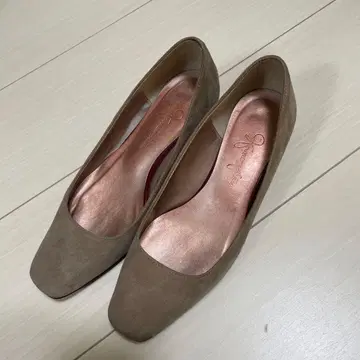 카네마츠 펌프스 베이지 22.5cm