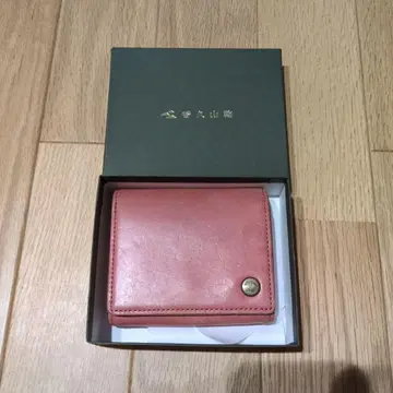 카구야마 가방 핑크 가죽 접이식 지갑