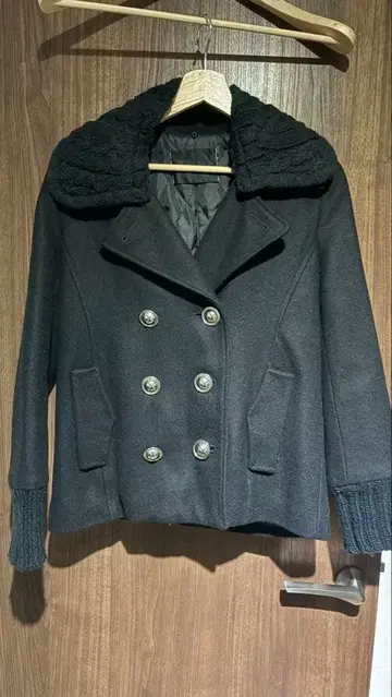 지나시스 피 코트 나폴리탄 코트