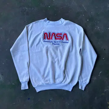 USA제 TRENCH 트렌치 NASA 맨투맨 80s 기업