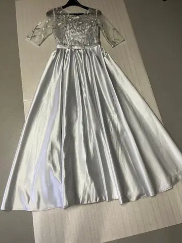 새상품/두꺼운 원단 파티/연주회/무대/촬영/컬러 실버+자수/스팬/롱