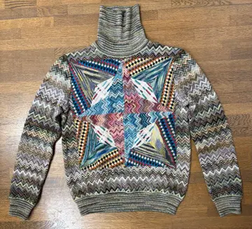 MISSONI 미쏘니 지그재그 패턴 하이넥 니트 스웨터