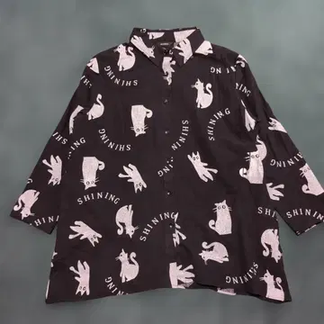 Buddha 카라 부착 셔츠 블랙 화이트 고양이 올 패턴 캣