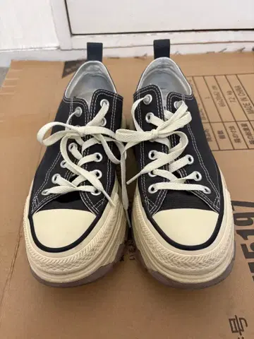 컨버스 통굽 스니커즈