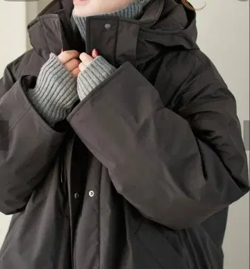 스픽 앤 스팬 2WAY 발수 다운 하프 코트 블랙 36 사이즈