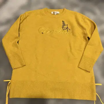 택 포함 새상품 Super Beauty 자수 스웨터 40