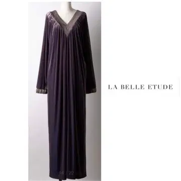 미사용 새상품 택 포함 라벨에튀드 벨로아 원피스 롱 기장