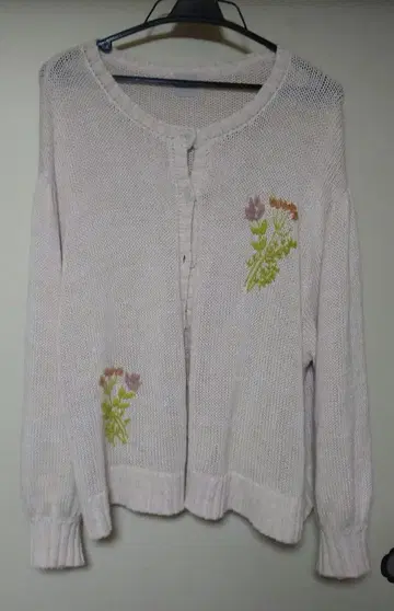 TSUHARU 꽃무늬 자수 니트 가디건