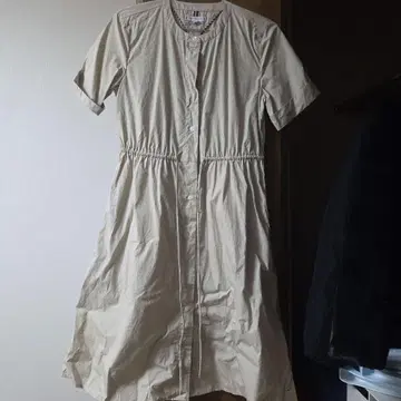 TOMMY HILFIGER 반팔 셔츠 원피스 베이지