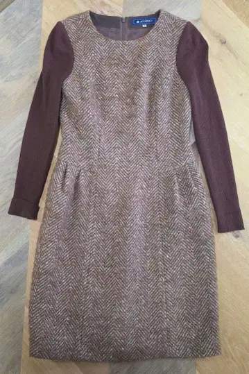 M's Gracy 브라운 계열 무릎 기장 원피스 긴팔 y32