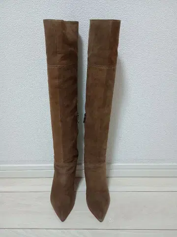 DIANE 브라운 스웨이드 니하이 부츠