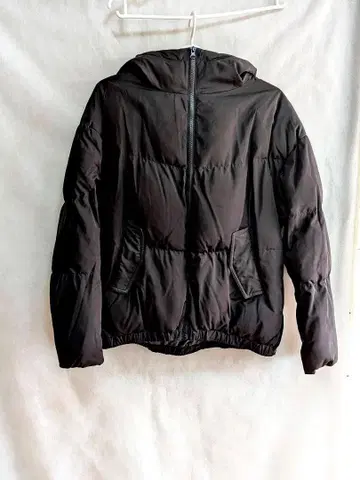 GU 다운 자켓 M 블랙 후드 부착