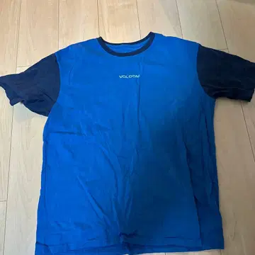VOLCOM 파랑 L 사이즈 T셔츠 볼컴 서핑