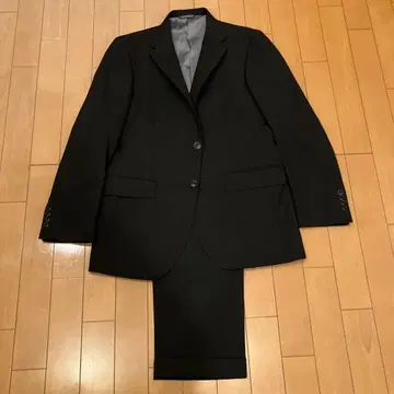 준코 시마다 블랙 스트라이프 비즈니스 정장