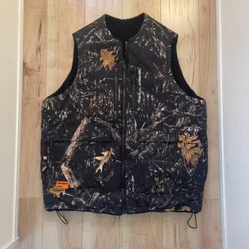 TIGHTBOOTH BULLET CAMO REVERS IBLE VEST