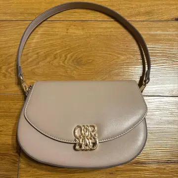 베이지 플랩 숄더백