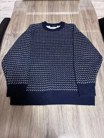 백 넘버 버즈아이 니트 S 사이즈