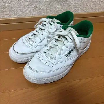 Reebok 화이트/그린 스니커즈