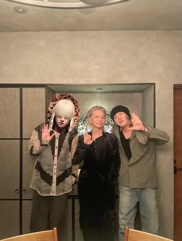 SHARE SPIRIT 벨로아 카고 hyde 착용