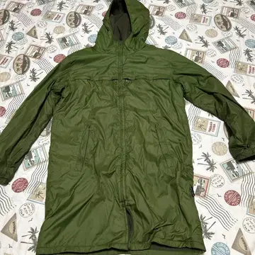 PERtex제 올리브 그린 후드 부착 자켓