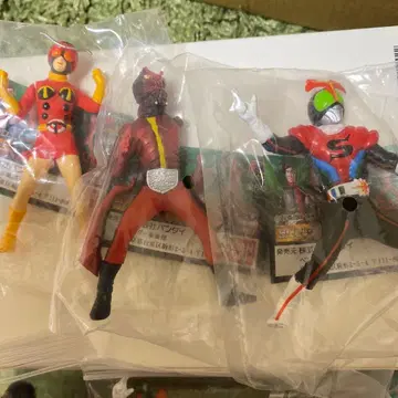 반다이 특촬물 피규어 3체 세트