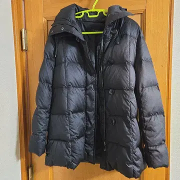 dconcept 블랙 다운 자켓