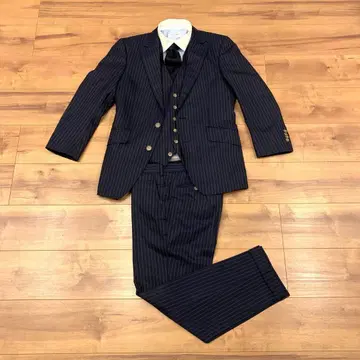 글로벌 스타일 스트라이프 수트 쓰리피스