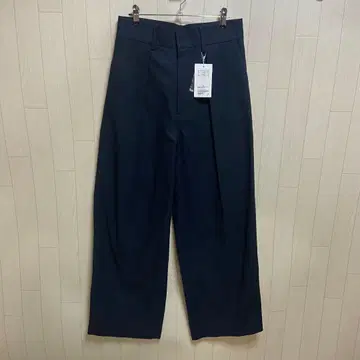 [ 미사용 새상품 ] BEAUTY&YOUTH 코튼 개버딘 턱 팬츠