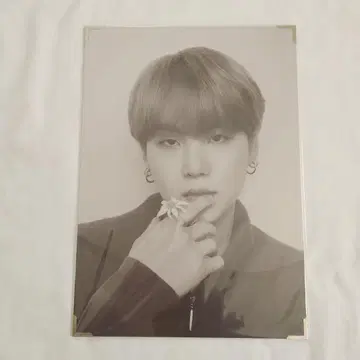 BTS MONOCHROME SUGA 윤기 프리미엄 사진 AgustD