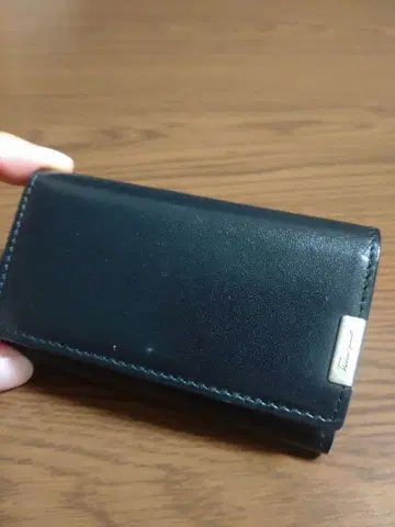 페라가모 키케이스 블랙