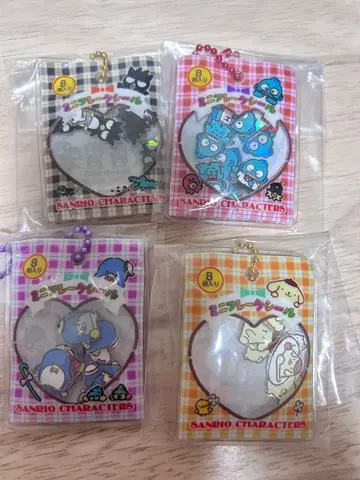 바스락 프레이크 씰풍 참 산리오 캐릭터즈 4점