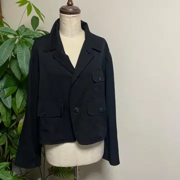 Y's 블랙 숏 기장 자켓