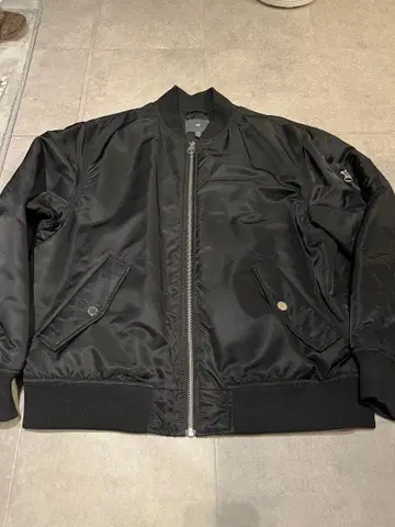 H&M 블랙 MA-1 플라이트 자켓 봄버 자켓