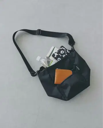 KARRI / AMIACALVA / 2WAY 숄더백 ( S )