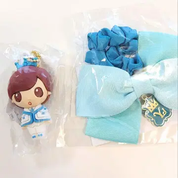 미개봉 새상품 진구지 유타 PVC 키링 리본 스크런치