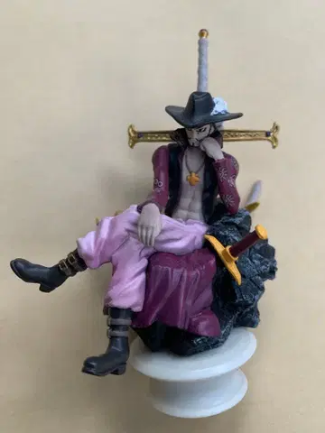 원피스 체스 피스 미호크 화이트