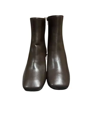 다크 브라운 스틸레토 부츠 중간 힐