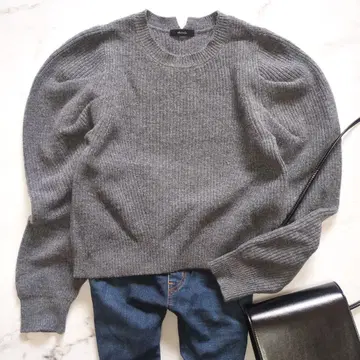 알아바일 울 100% 턱 슬리브 리브 니트 파워 숄더 M