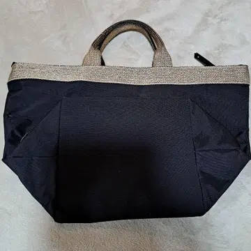 블랙 나일론 토트백