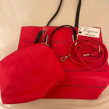 레드 토트백 숄더 스트랩 포함