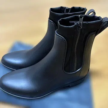 블랙 러버 숏부츠