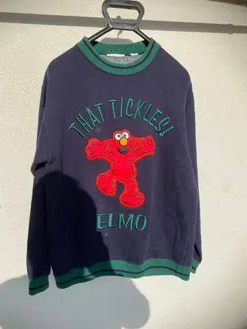 엘모 자수 네이비 스웨터