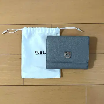 [주말 가격 인하] FURLA 그레이 3단 폴더형 지갑 수납 가방 포함