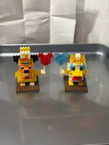 해피니스 이즈 히어 나노 블록 2체 세트