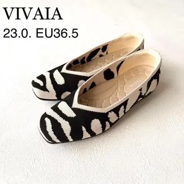 새상품급 VIVAIA 스퀘어토 플랫슈즈 23.0